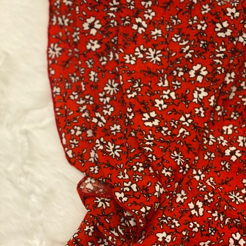 Red floral mock wrap blouse with tie - Picture 2 of 2
